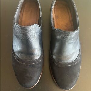 Naot women’s black Leather and Suede Loafers